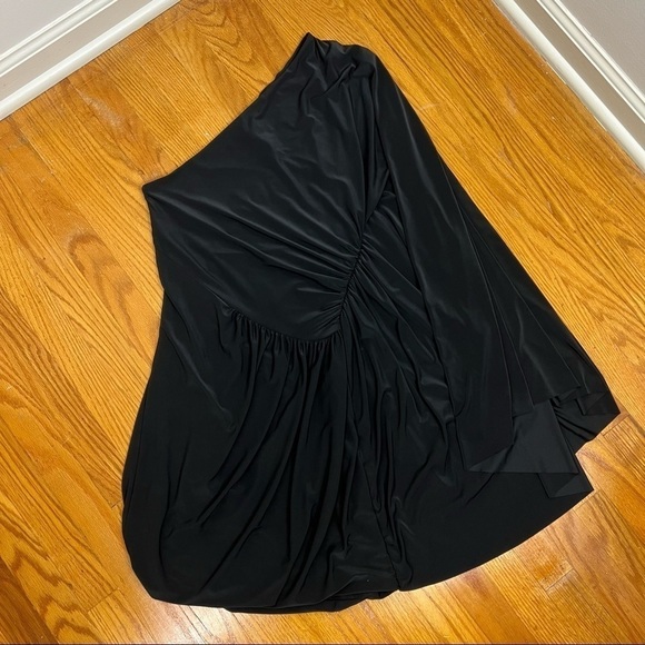 MISA Los‎ Angeles Parvaneh One Shoulder Cape Dress - Picture 4 of 7